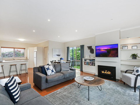 GUILDFORD COTTAGE - Tourism Gold Coast 2