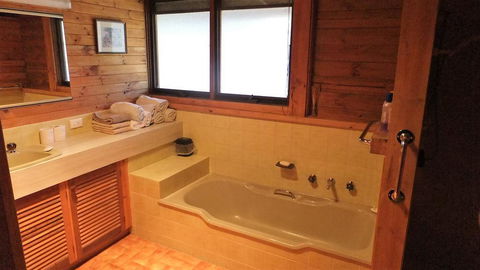 Gunyah Valley Retreat - Tourism Gold Coast 2