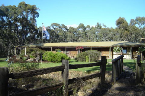 Gunyah Valley Retreat - Tourism Gold Coast 0