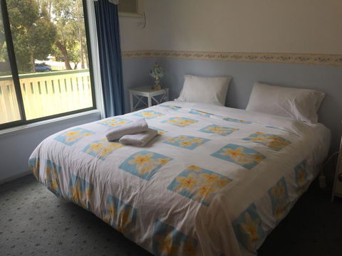 Halls Gap Tavern - Tourism Gold Coast 2