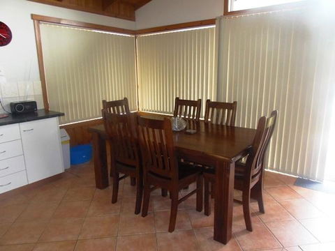 Halls Gap Valley Spa Lodges - Tourism Gold Coast 3