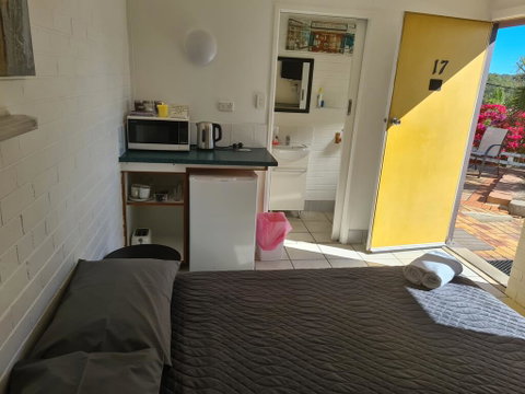 Harbour View Motel - Tourism Gold Coast 2