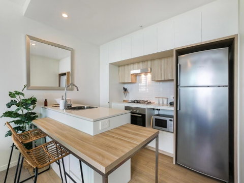 HARBOURSIDE- Hosted By: L'Abode Accommodation - Tourism Gold Coast 1