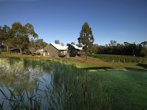 Hermitage Lodge - Tourism Gold Coast 0