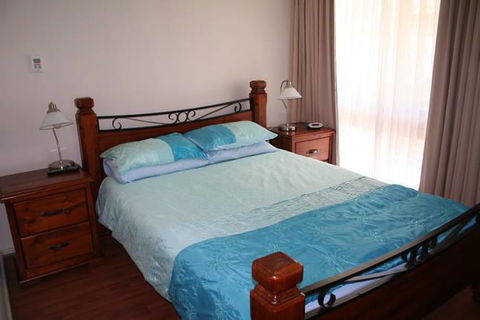 Hillarys Holiday Home - Tourism Gold Coast 2