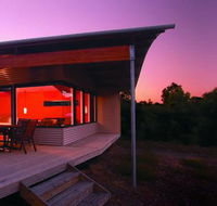 Hilltop Studios - Tourism Gold Coast