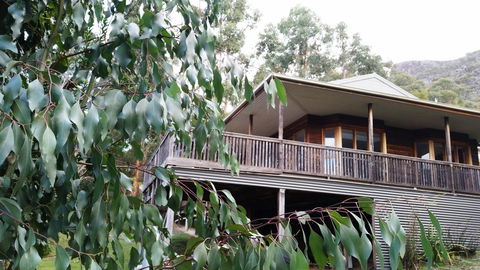 Hiview Holiday Home - Tourism Gold Coast 0