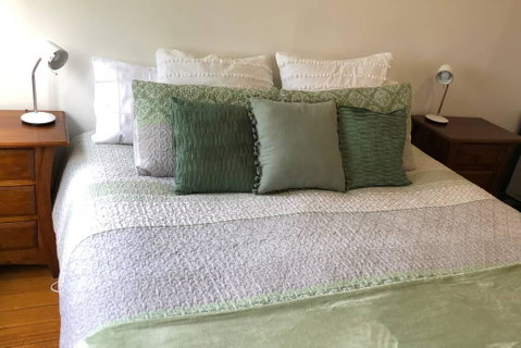 Hobart Beach Front Cottage - Tourism Gold Coast 1