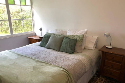 Hobart Beach Front Cottage - Tourism Gold Coast 3
