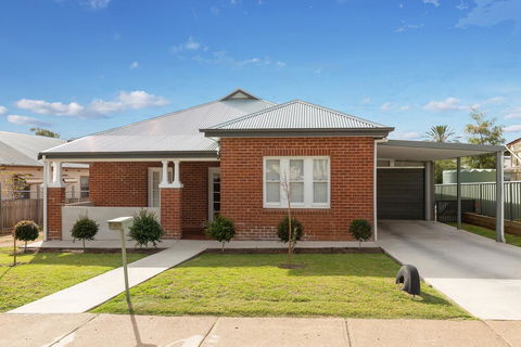 Home Away From Home - Tourism Gold Coast 0