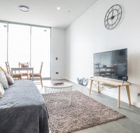 Home with Perfect location Close to TrainCBD - Tourism Gold Coast