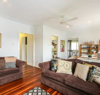 Homely Pembroke On The Park Cottage - Tourism Gold Coast