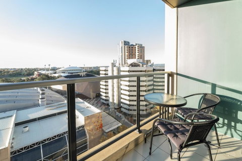 Horizons 1402 - Tourism Gold Coast 3