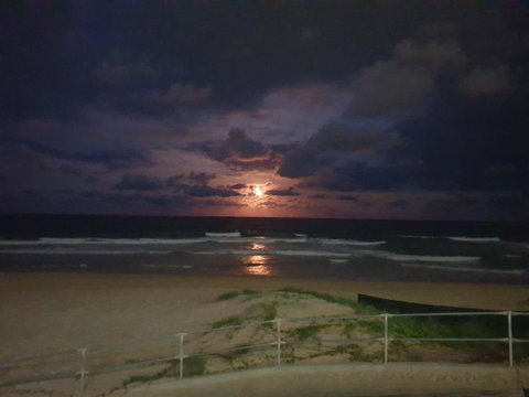 Horizons Motel - Tourism Gold Coast 1