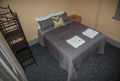 Hotel Cessnock - Tourism Gold Coast 0