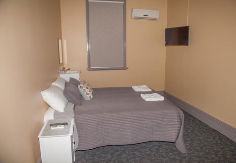Hotel Cessnock - Tourism Gold Coast 1