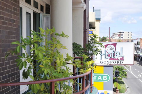 Hotel Gosford - Tourism Gold Coast 3