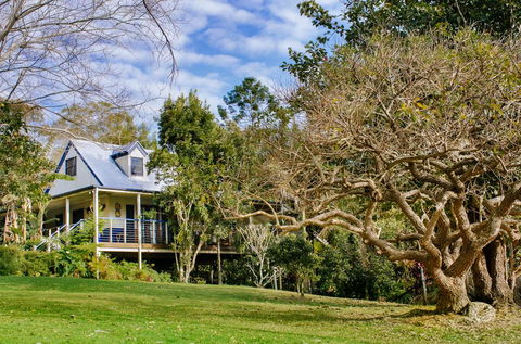 Jacaranda Cottages - Tourism Gold Coast 0