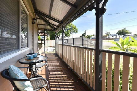 Jasmine Cottage - Tourism Gold Coast 1