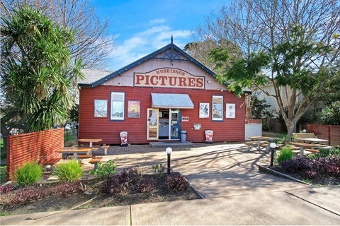 Jervis Bay Waterfront - Tourism Gold Coast 2