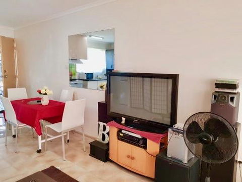 JJJGM PLACE @ ALEX HILLS - Tourism Gold Coast 0