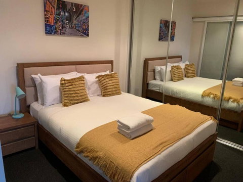 JOLI Opposite MCG And Botanical Gardens - Tourism Gold Coast 2