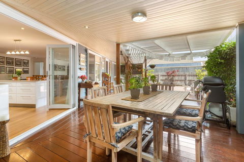KARINYA - MORNINGTON - Tourism Gold Coast 0