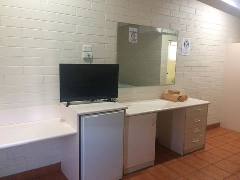 Katherine Motel - Tourism Gold Coast 1