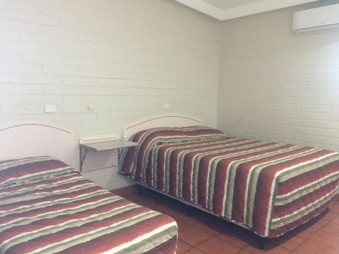Katherine Motel - Tourism Gold Coast 3