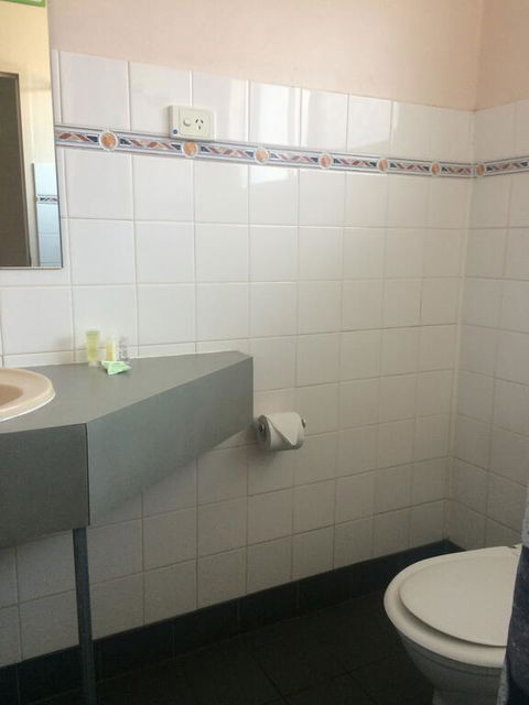Katherine Motel - Tourism Gold Coast 2