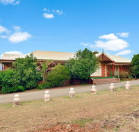 King III - you can honestly walk to Bimbadgen and Hope Estate concerts - Tourism Gold Coast