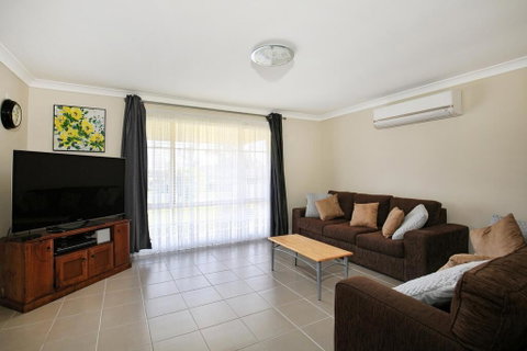 Kingfisher - Pet-Friendly - 10 Mins To Hyams Beach - Tourism Gold Coast 0