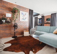 Kirra Hill Coolangatta Renovated Apt w Beach Views - Tourism Gold Coast