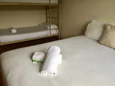Koala Beach Resort Cairns - Tourism Gold Coast 3