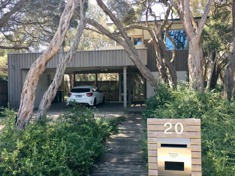 Koorameet - Tourism Gold Coast 0