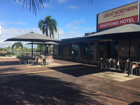 Kooyong Hotel - Tourism Gold Coast 0