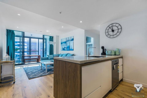 KOZYGURU FORTITUDE VALLEY HOLIDAY STYLE 2 BED APT FREE PARKING QFV211-1601 - Tourism Gold Coast 3