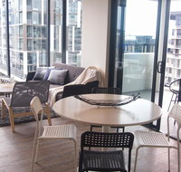 KOZYGURU SOUTH BRISBANE CITY VIEW 2 BED APT FREE PARKING QSB027-708 - Tourism Gold Coast