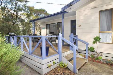 KYEEMA - FREE WIFI & NETFLIX - PET FRIENDLY (OUTSIDE ONLY) - Tourism Gold Coast 3