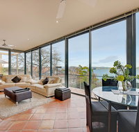 Kylakin - Derwent River Waterfront Views Tennis Court Foxtel - Tourism Gold Coast