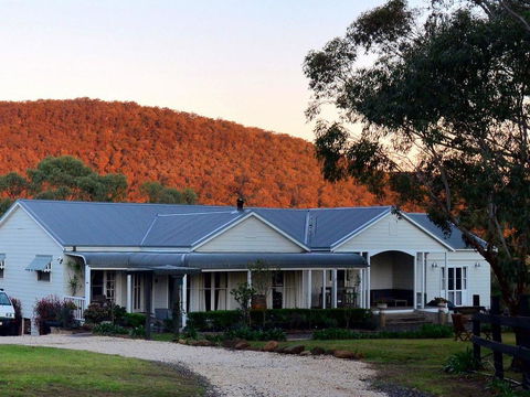 La Sila Homestead On Marrowbone - Cutest Cottage In The Hunter With Killer Views - Tourism Gold Coast 3