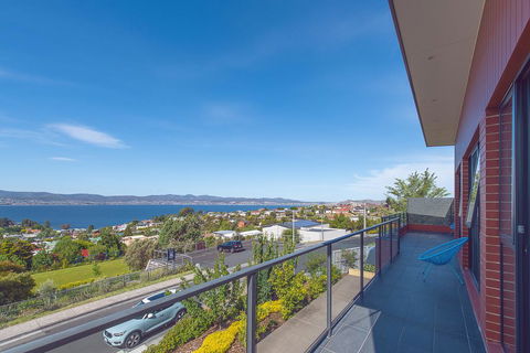 La Vie Luxury Bay View - Tourism Gold Coast 1