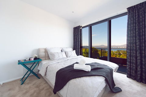 La Vie Luxury Bay View - Tourism Gold Coast 3