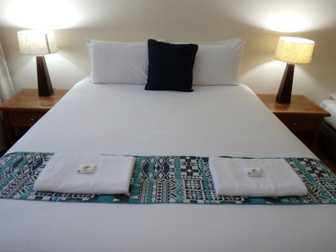 Lake Central Cairns - Tourism Gold Coast 3