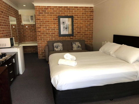 Lake Macquarie Motor Inn - Tourism Gold Coast 1