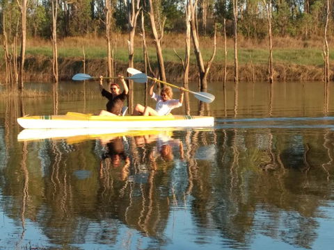Lake Tinaroo Waterfrontage - Tourism Gold Coast 3
