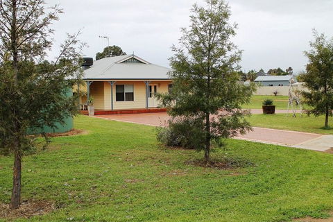 Lake Tyrrell Accommodation - Tourism Gold Coast 0