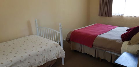 Lakes Entrance Holiday Units - Tourism Gold Coast 1