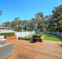 Lakeside Luxury - 13 Lake Street - Tourism Gold Coast