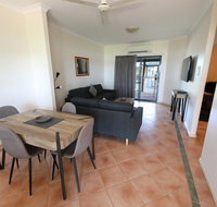 Lakeview Apartments - Gold Coast